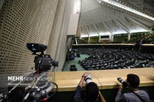 دولت مکلف به ایجاد دفتر ارتباطات مردمی  مجلس شد