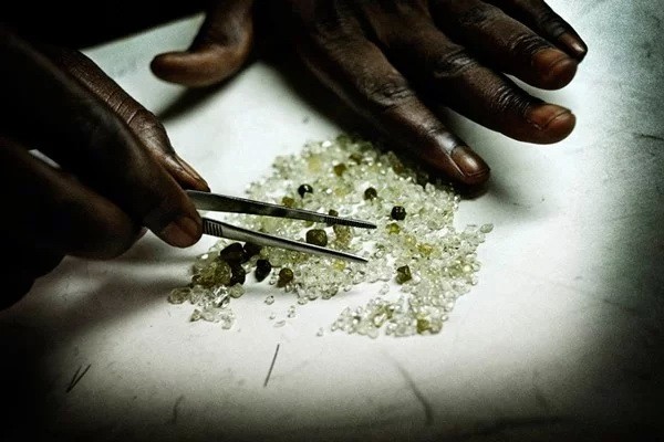 سیرالئون _ مجموعه عکس مستند «الماس سیرالئون» 