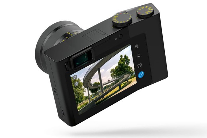 دوربین کامپکت زایس _ هزینه دوربین Zeiss ’ZX1 باسیستم عامل اندروید 6000 دلار است