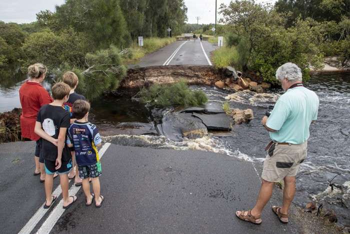سیدنی _ استرالیا غرق در بدترین سیل در 60 سال گذشته