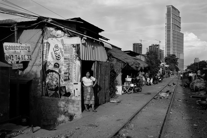 مجموعه عکس "زندگی در کنار خط راه‌آهن" 