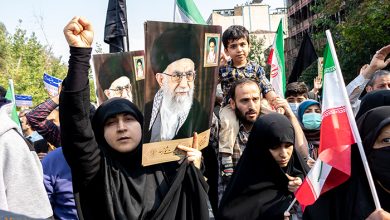 نماز جمعه تهران و راهپیمایی مردم در اعتراض به حمله تروریستی در شاهچراغ