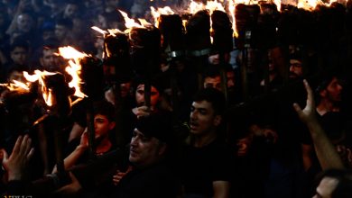 آئین مشعل گردانی در محله دولت آباد تهران