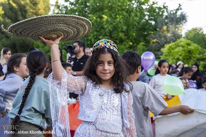 جشنواره گل و گلاب در شهرستان محلات