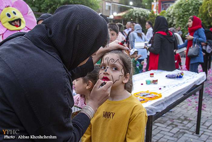 جشنواره گل و گلاب در شهرستان محلات