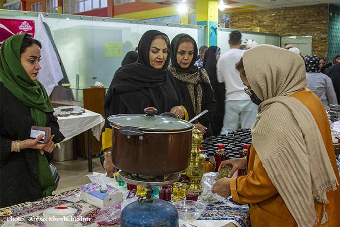 جشنواره گل و گلاب در شهرستان محلات